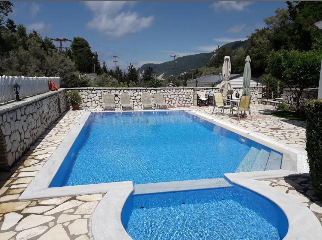 Agios Nikitas Dolphins Apartment Exterior photo