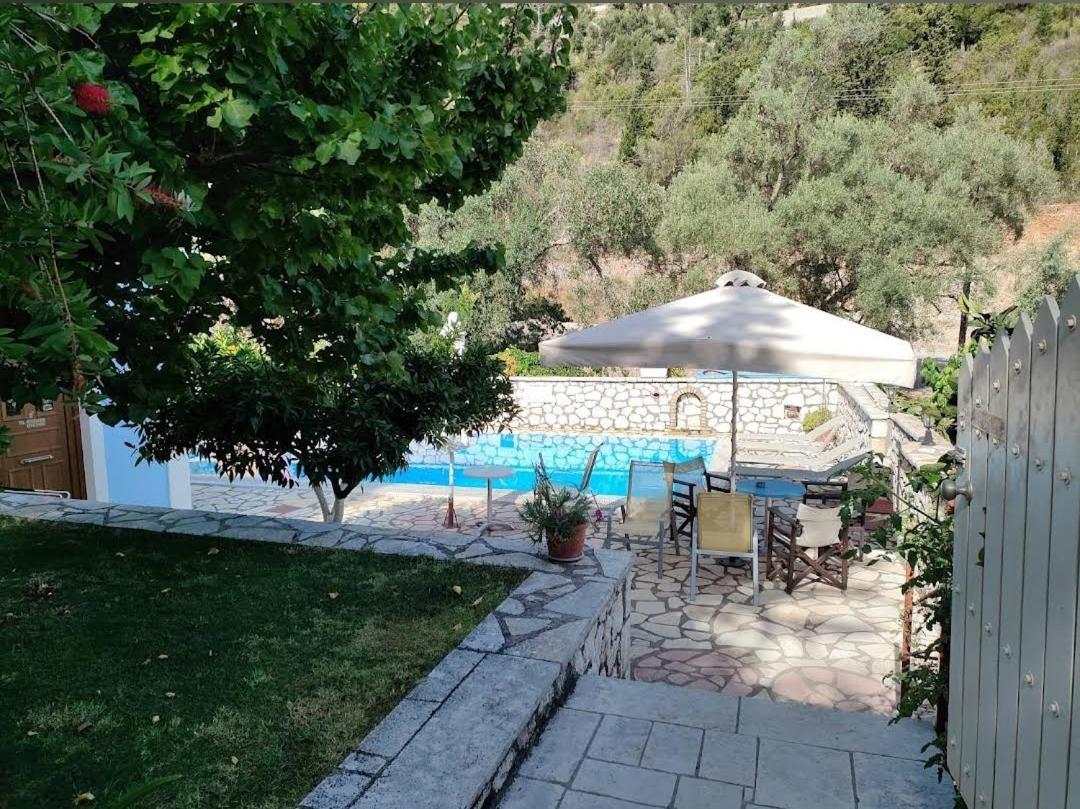 Agios Nikitas Dolphins Apartment Exterior photo