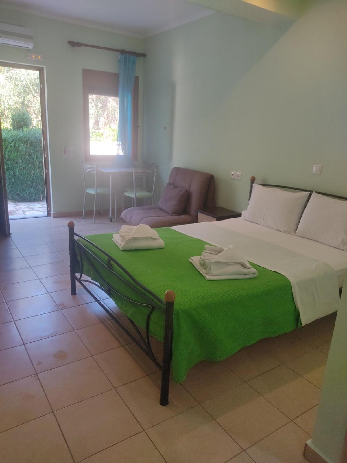 Agios Nikitas Dolphins Apartment Exterior photo